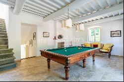 Elegant historic villa with traditional garden in Lucca