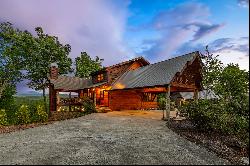 Stunning Luxury Cabin Nestles Near Downtown Blue Ridge