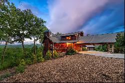 Stunning Luxury Cabin Nestles Near Downtown Blue Ridge