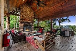 Stunning Luxury Cabin Nestles Near Downtown Blue Ridge