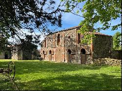 Property with  château and outbuildings