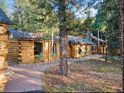 Escape to the Comforts of a Mountain Log Home!