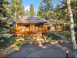 Escape to the Comforts of a Mountain Log Home!