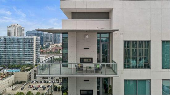 stunning top-floor corner penthouse