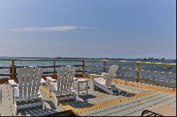 Waterfront Cottage in Provincetown's East End with Stunning Harbor Views