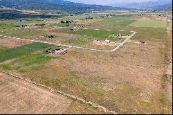 10 Acres of Prime Land in Etna