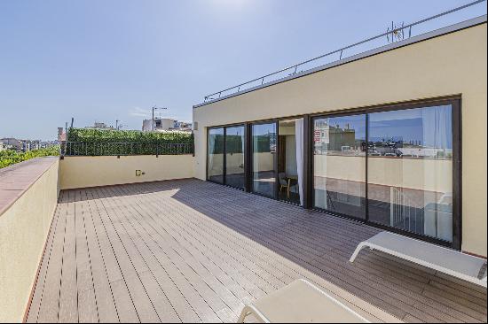 Fantastic new construction penthouse with terrace in Gran Via