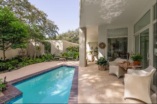 Highland Park Condo with Private Pool