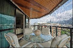 Stunning penthouse with view of Christ the Redeemer