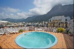 Stunning penthouse with view of Christ the Redeemer