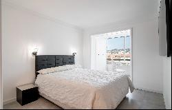 Cannes Croisette, Exceptional 4-room apartment with sea view.