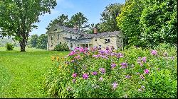 18th Century Stunner in Picturesque Tyringham Valley