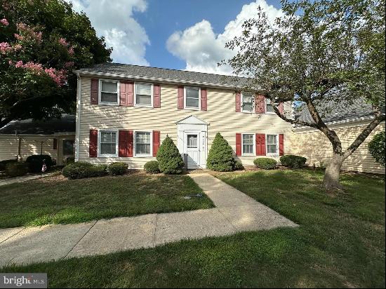 236 Marblehead Lane Unit B, Jamesburg NJ 08831