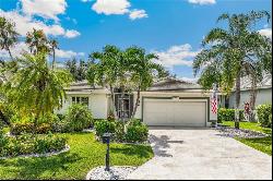 9061 Old Hickory Cir, Fort Myers FL 33912