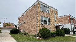 8722 N Elmore Street, Niles IL 60714