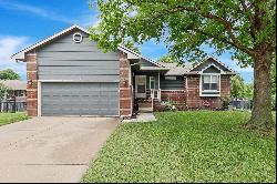 9122 W Central Park Ct, Wichita KS 67205