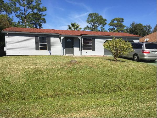 113 SW Starfish Avenue, Port Saint Lucie FL 34984