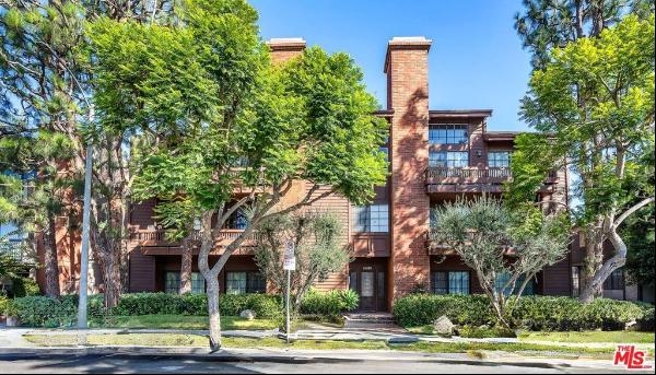 10336 Almayo Avenue #202, Los Angeles CA 90064