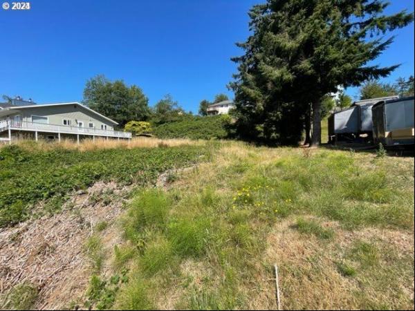 180 Auburn (lot 1) Ave, Astoria OR 97103