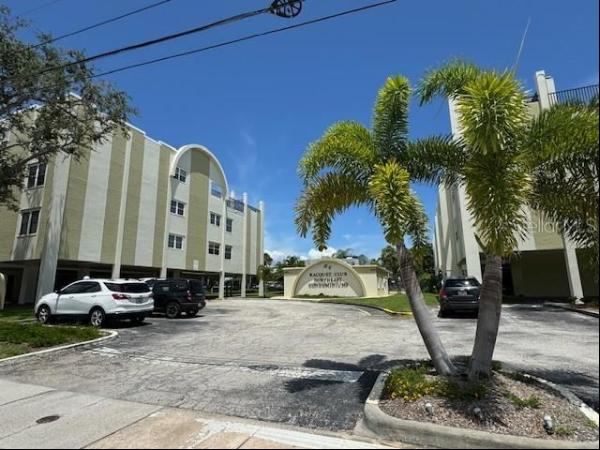 4681 1st Street NE #304, Saint Petersburg FL 33703