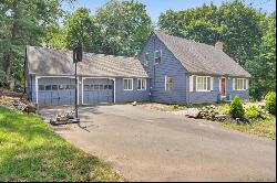 9 Barn Hill Road, Bloomfield CT 06002