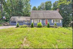 9 Barn Hill Road, Bloomfield CT 06002