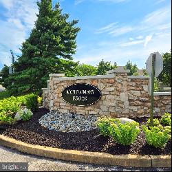 1302 Foxmeadow Drive #CONDO 1302, Royersford PA 19468