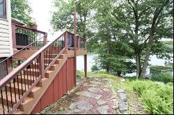 41 E Shore Drive, Hawley PA 18428