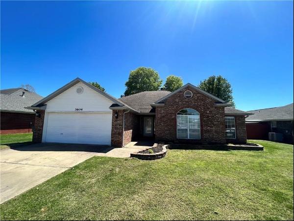 3604 Mockingbird Lane, Rogers AR 72756