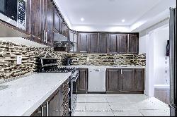 5 Piane Ave, Brampton ON L6Y4Y7