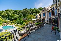 324 Calf Farm Road, Mill Neck NY 11765