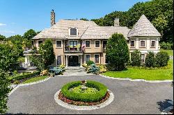 324 Calf Farm Road, Mill Neck NY 11765