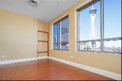 200 W Sahara Avenue #408, Las Vegas NV 89102