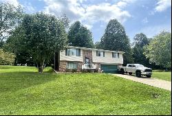 102 Chalet Lane, Marietta OH 45750