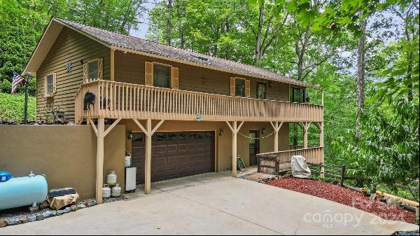 45 Pinecrest Drive, Franklin NC 28734