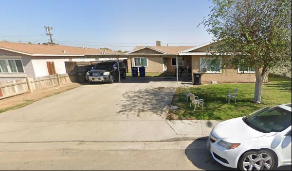 450 Brooks Drive, Lemoore CA 93245