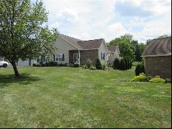 126 Clearwater Dr, Franklin Twp PA 16117