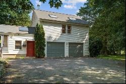 17 Everett St, Sherborn MA 01770