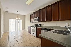 889 Park Grove Court, Orlando FL 32828