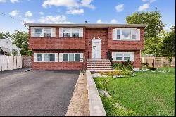 15 Weiss Drive, Middlesex NJ 08846