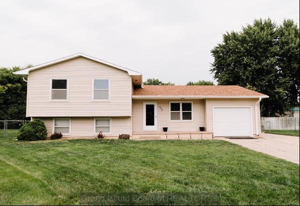 512 Kennedy Place, Grand Island NE 68803