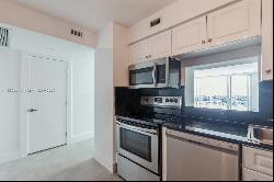 6770 Indian Creek Dr Unit 14J, Miami Beach FL 33141