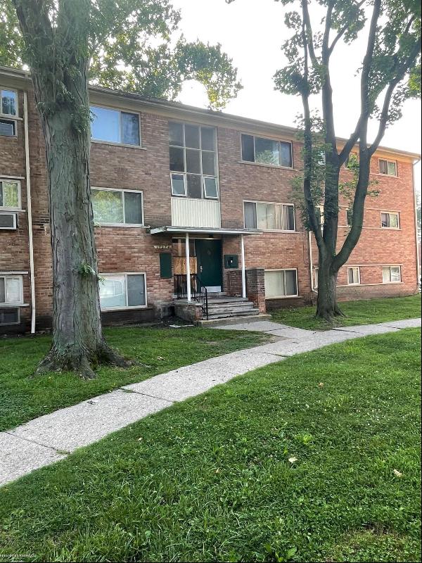 17274 Bentler#51 Street, Detroit MI 48219