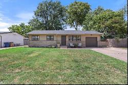 407 S Circle Dr, Derby KS 67037