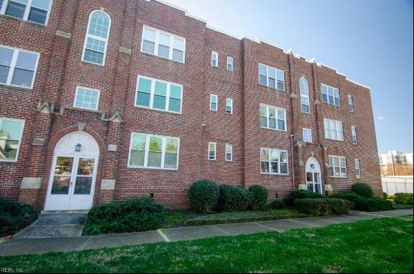 230 Swimming Point Walk Unit C2, Portsmouth VA 23704