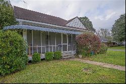 319 N 12TH Street, Oakdale LA 71463