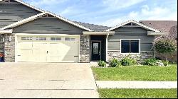 508 Ash Creek Dr, Beresford SD 57004