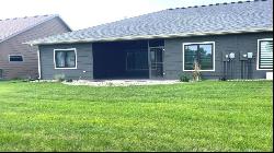 508 Ash Creek Dr, Beresford SD 57004