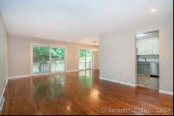 1 Woodbury Lane #1, West Hartford CT 06117