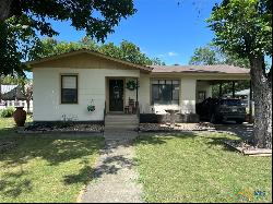 455 S Washington Avenue, New Braunfels TX 78130